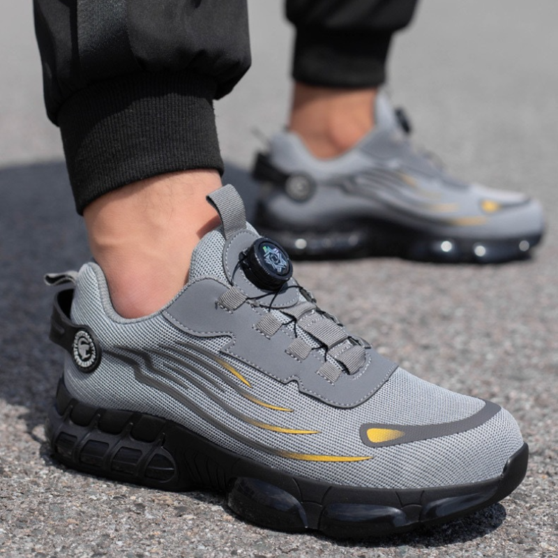 Maxwell | Ergonomic and Protective SafeStep Shoes