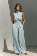 Maria | Minimalistisches Zweiteiler-Set mit weitem Bein" 

Rewritten: "Maria | Elegantes Zweiteiler-Set mit weitem Bein im minimalistischen Stil