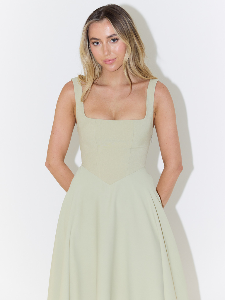 MELISA | Elegantes Midi-Kleid mit femininer Form