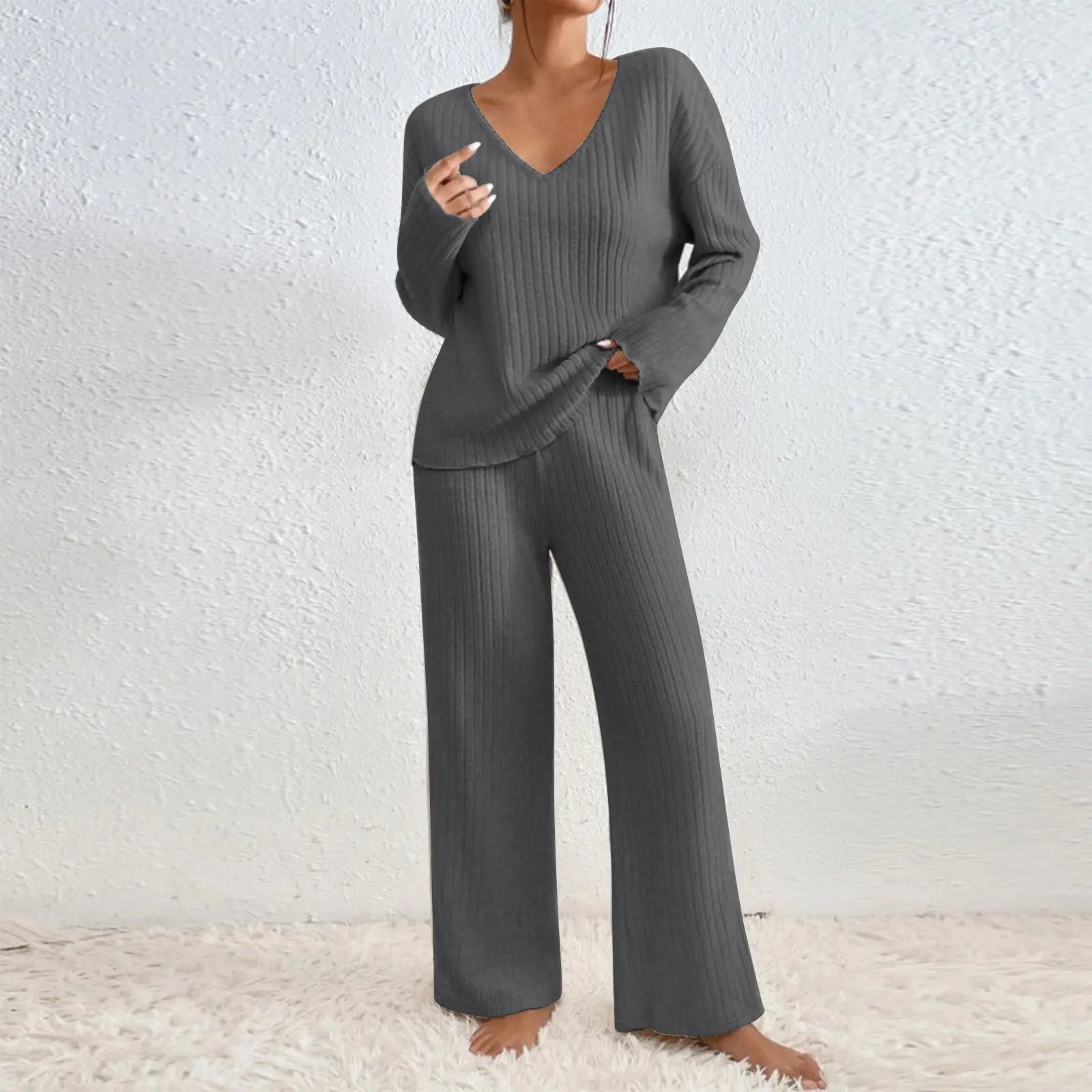 Vivienne | Zweiteiliges Set mit Hose und V-Ausschnitt-Top