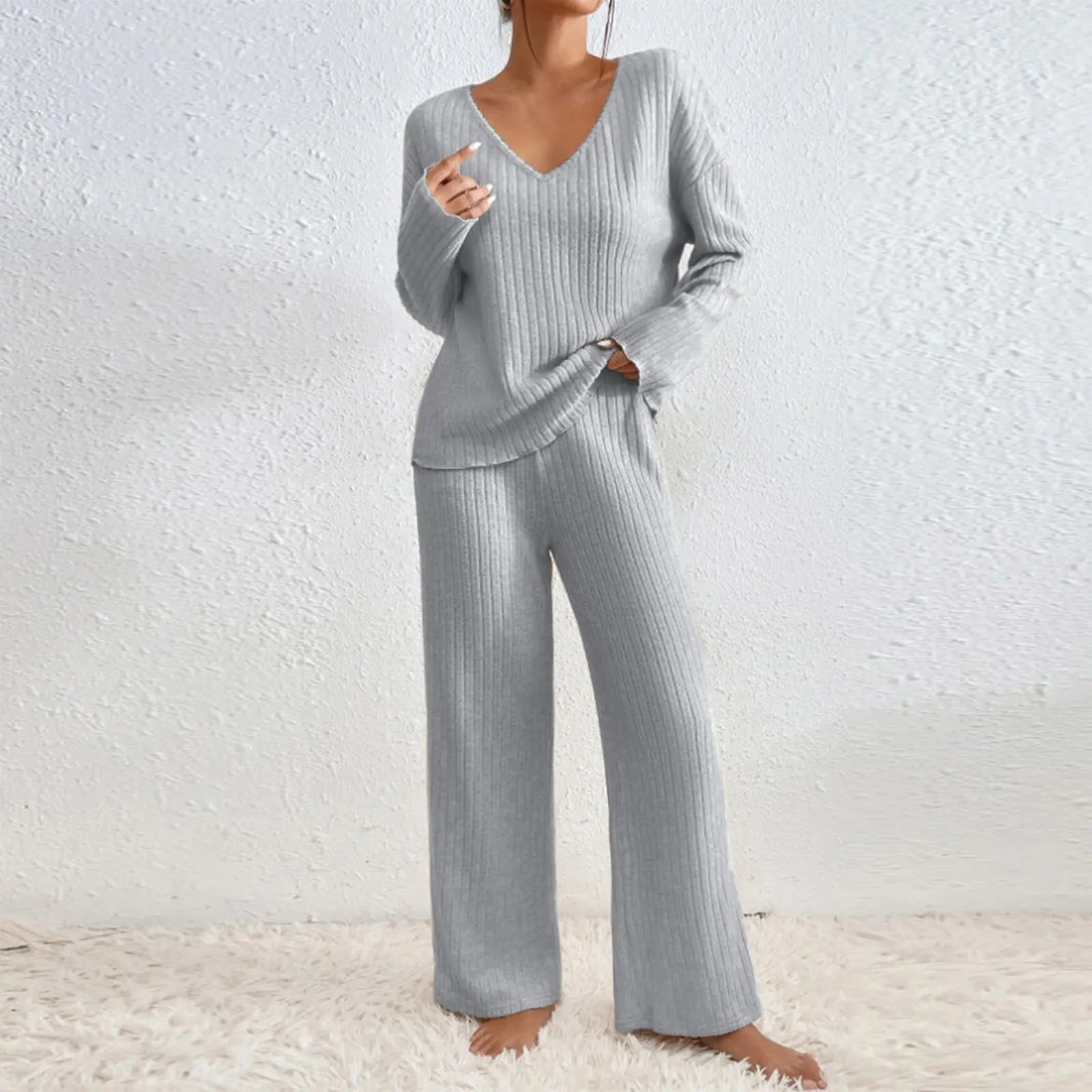 Vivienne | Zweiteiliges Set mit Hose und V-Ausschnitt-Top