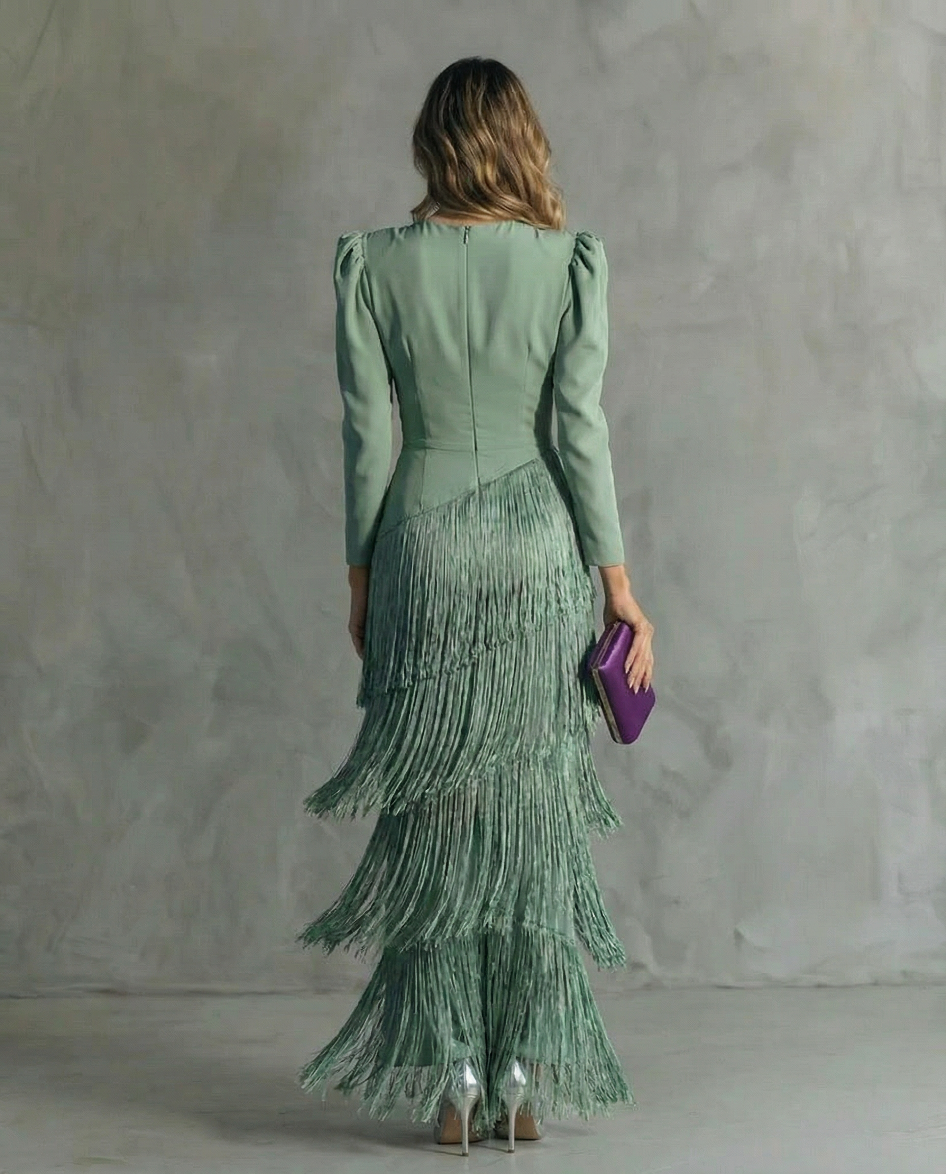 Chiara | Stilvolles Kleid mit Fransenärmeln
