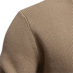 Michiel | Herrenpullover mit Knopfdesign